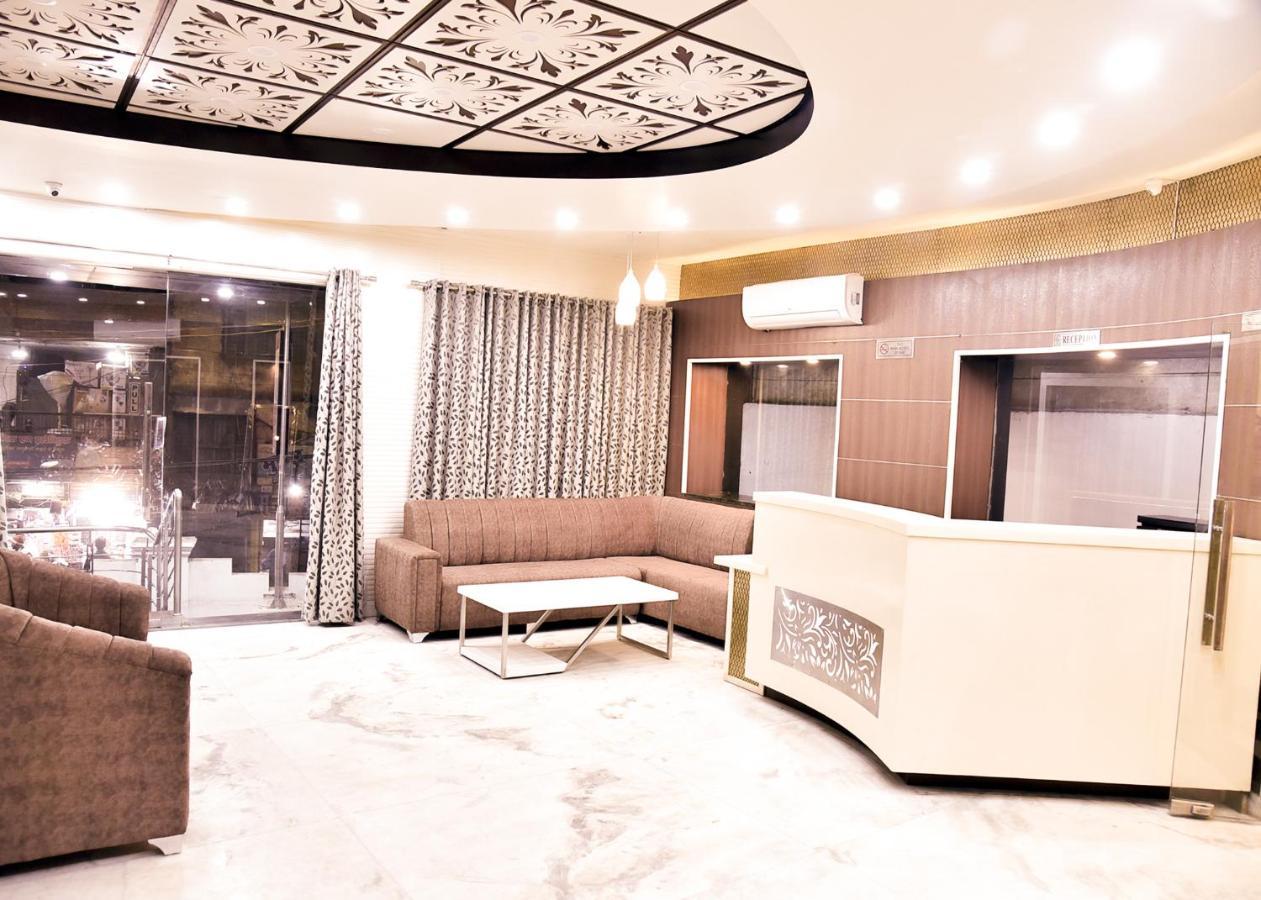 Hotel Four Seasons - Varanasi — Photos 1
